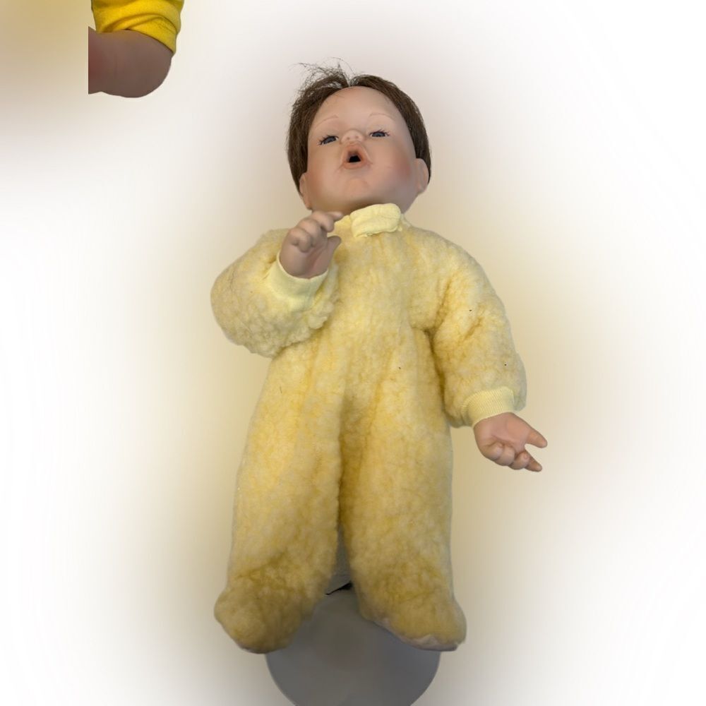 Vintage Ashton Drake 1992 Mommy I’m Sleepy Collectible Doll